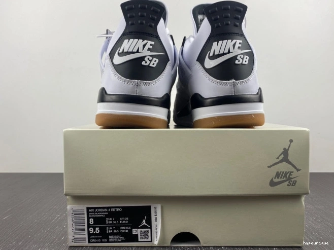 HYPE Jordan 4 DR5415-100 SB Retro 0820